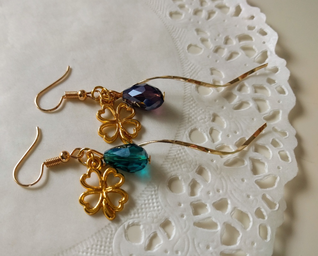 ユーリ!!! on ICEイメージアクセサリー no.69☆幸せのクローバー☆