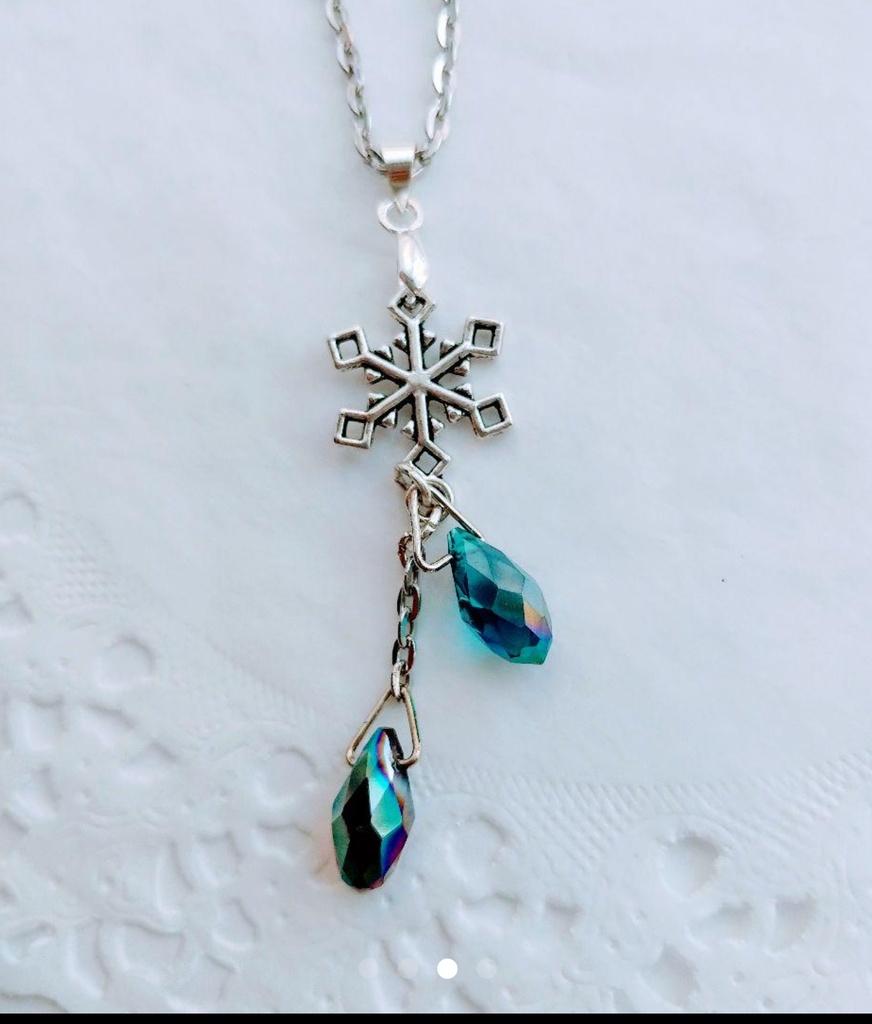 ☆雪のしずくのペンダント☆