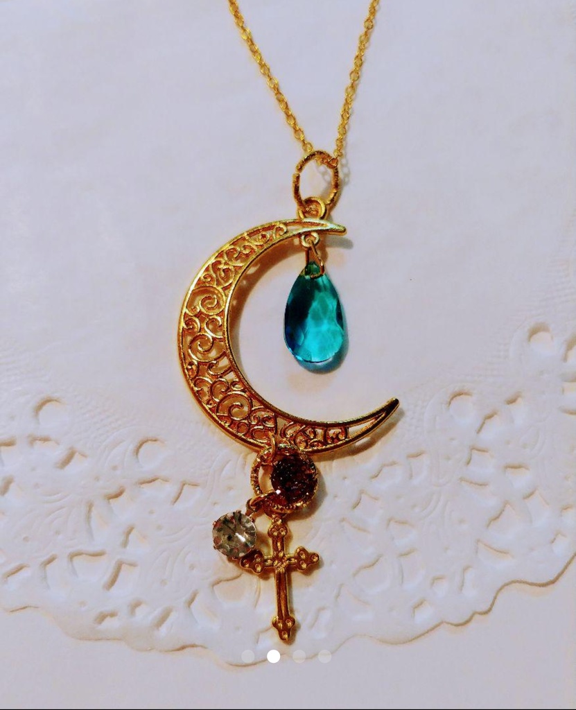 ☆宝石商リチャード氏の瞳ペンダント☆