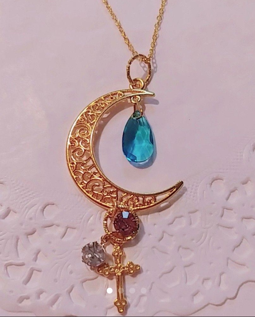 ☆宝石商リチャード氏の瞳ペンダント☆