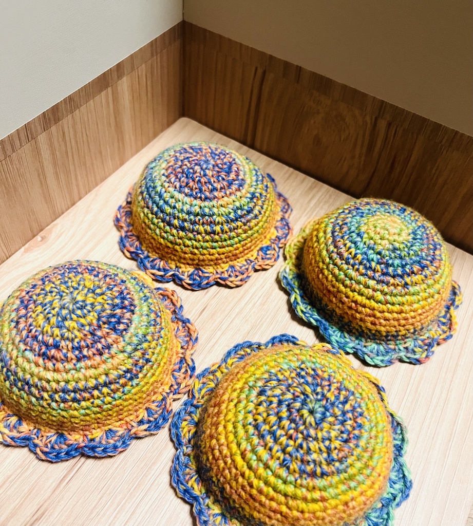 トロピカルなお花の帽子