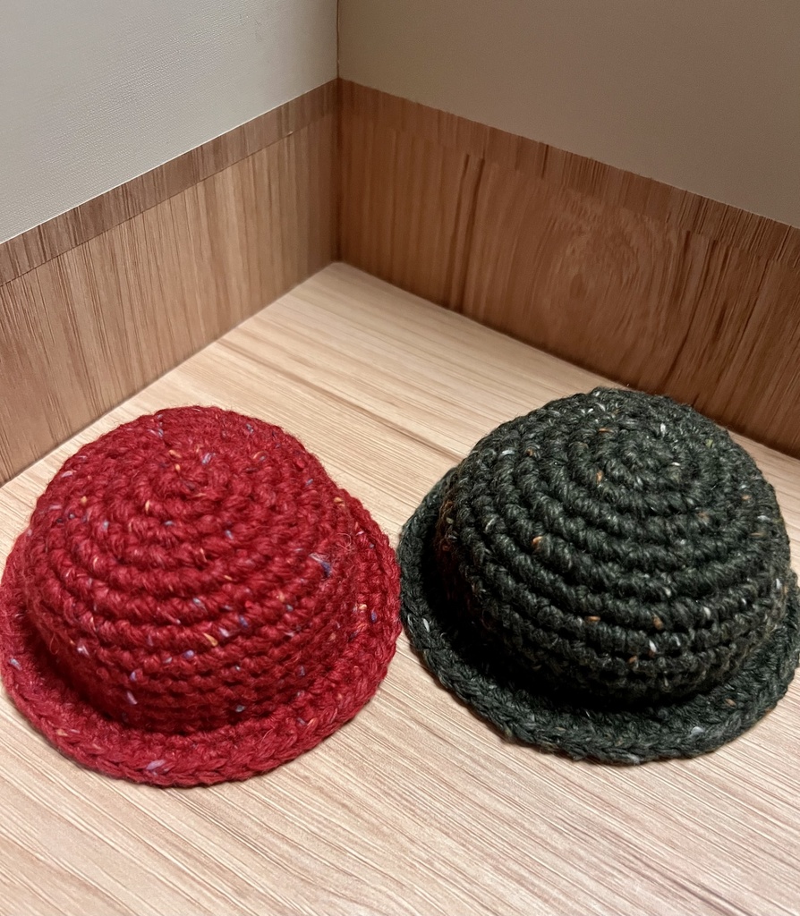 ツイードのシンプルな帽子