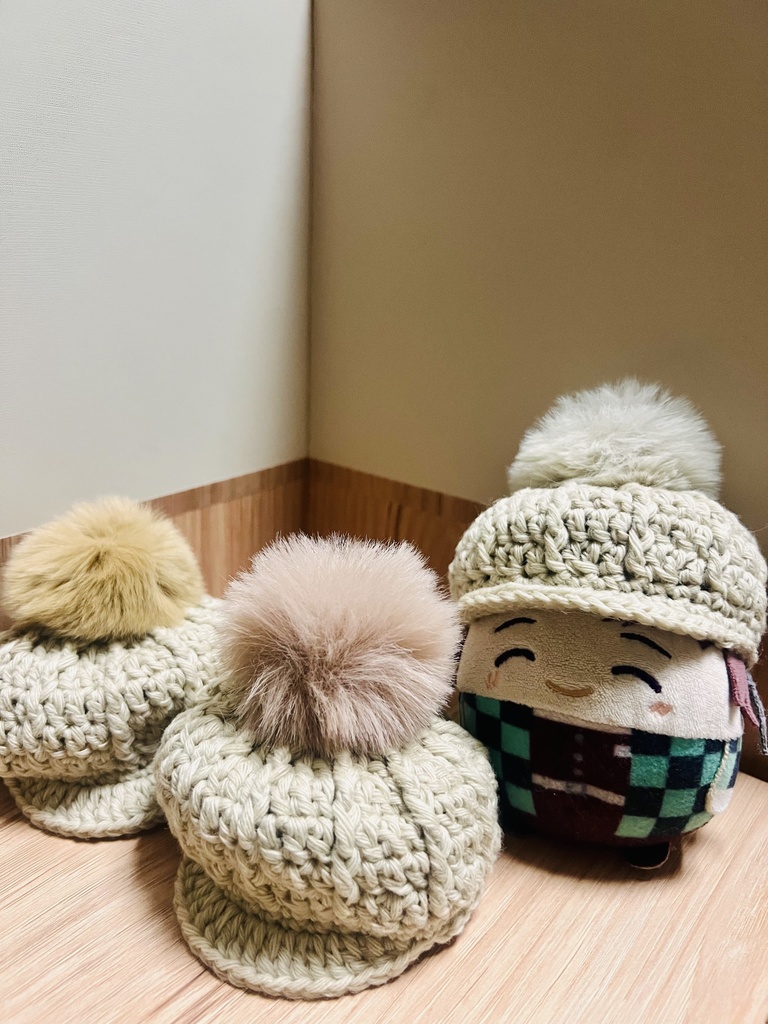 ポンポンキャスケット(茶)