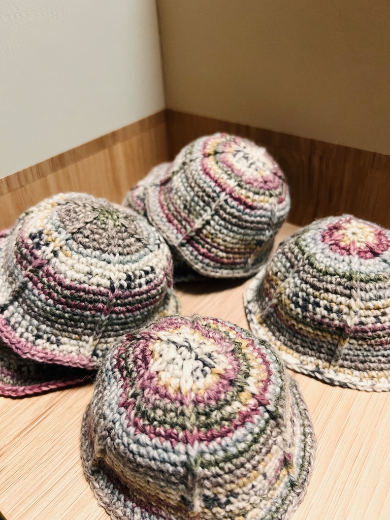 グラデーションなチューリップハット🌷