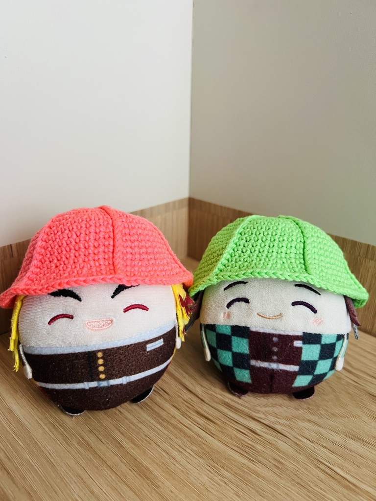ネオンカラーなチューリップハット