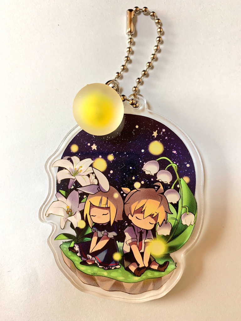 チャーム付き鏡音アクリルキーホルダー