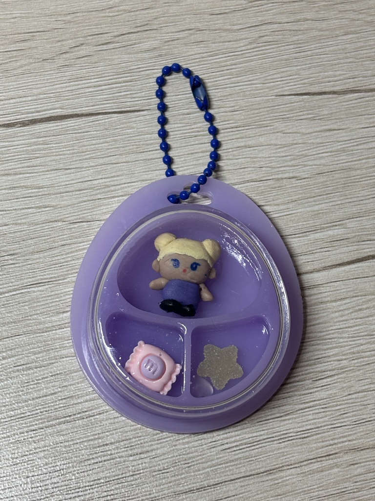 パッケージ風シャカシャカキーホルダー(パープル)