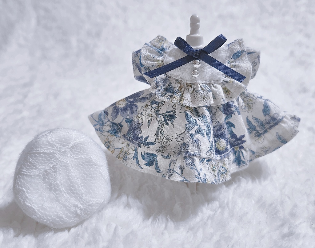 フリルワンピース