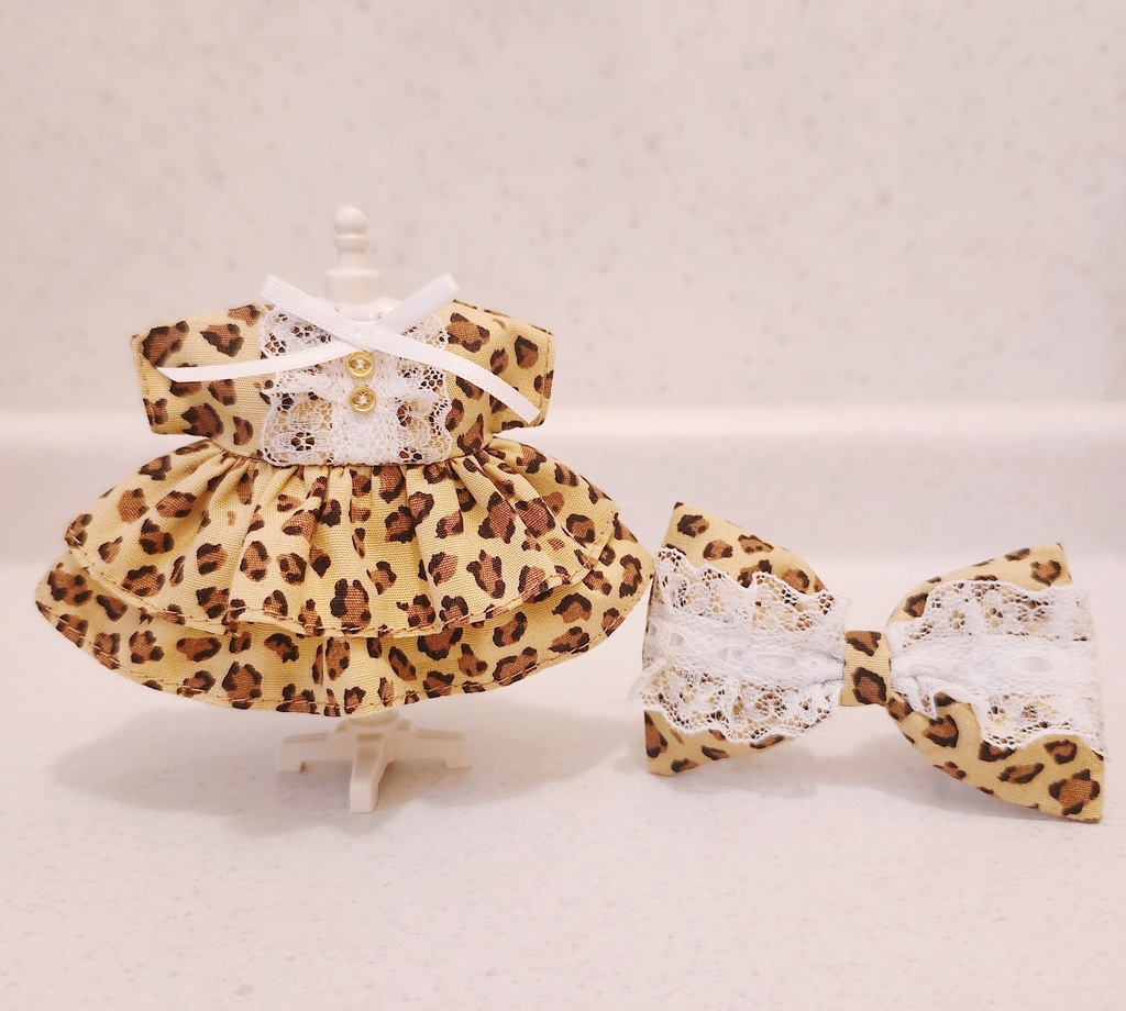 ダブルフリルヒョウ柄ワンピース