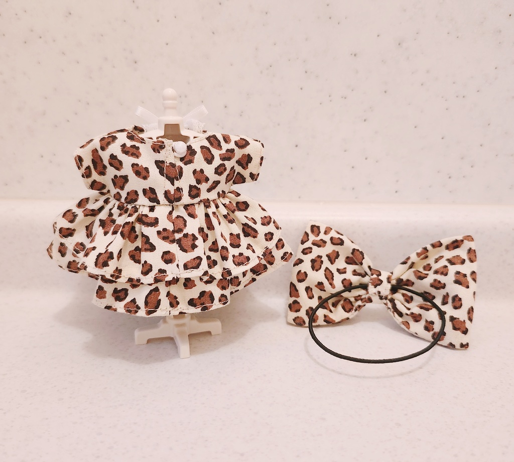 ダブルフリルヒョウ柄ワンピース