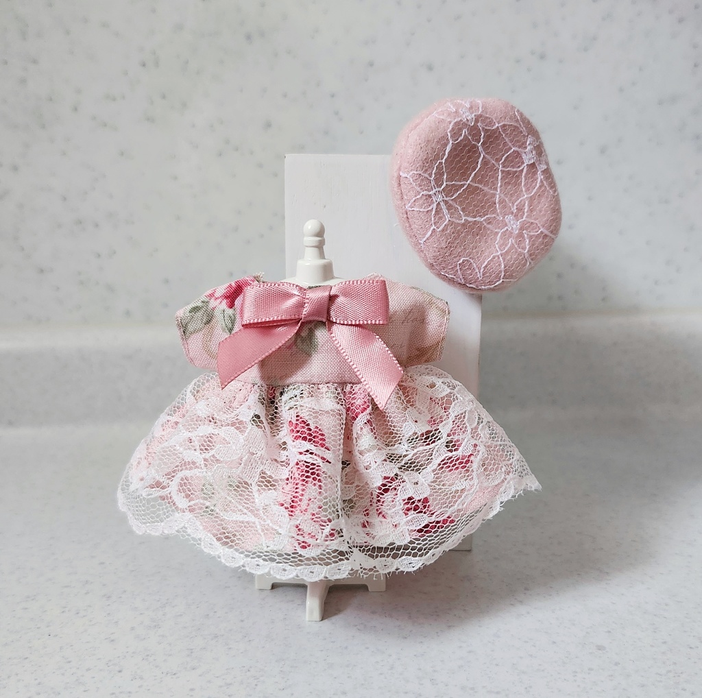 ピンクお姫様ワンピース