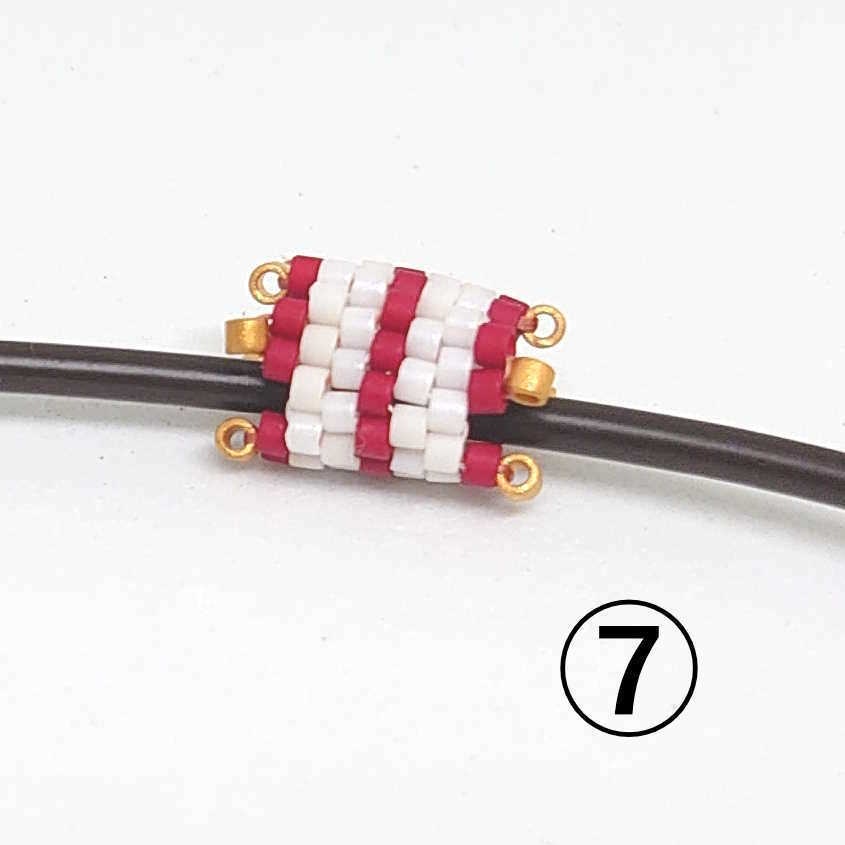 モルカーイメージのミニビーズリング