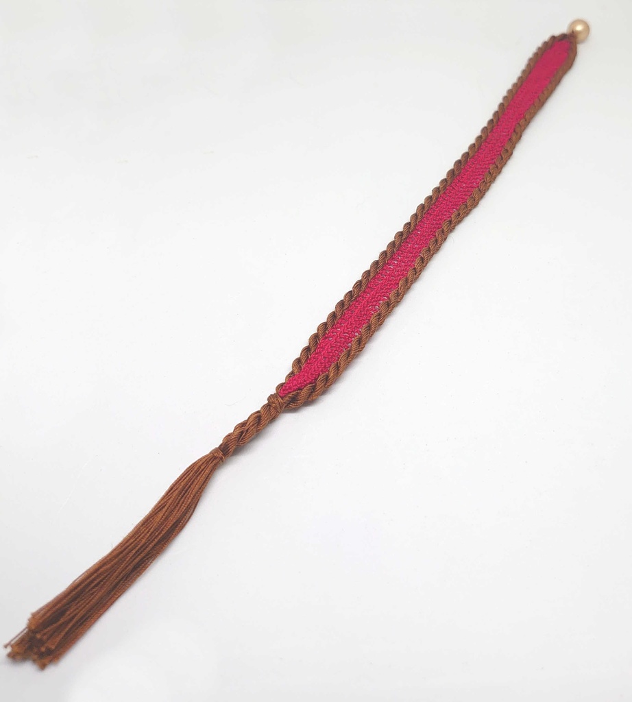 モルカーイメージのレースタッセルブレスレット