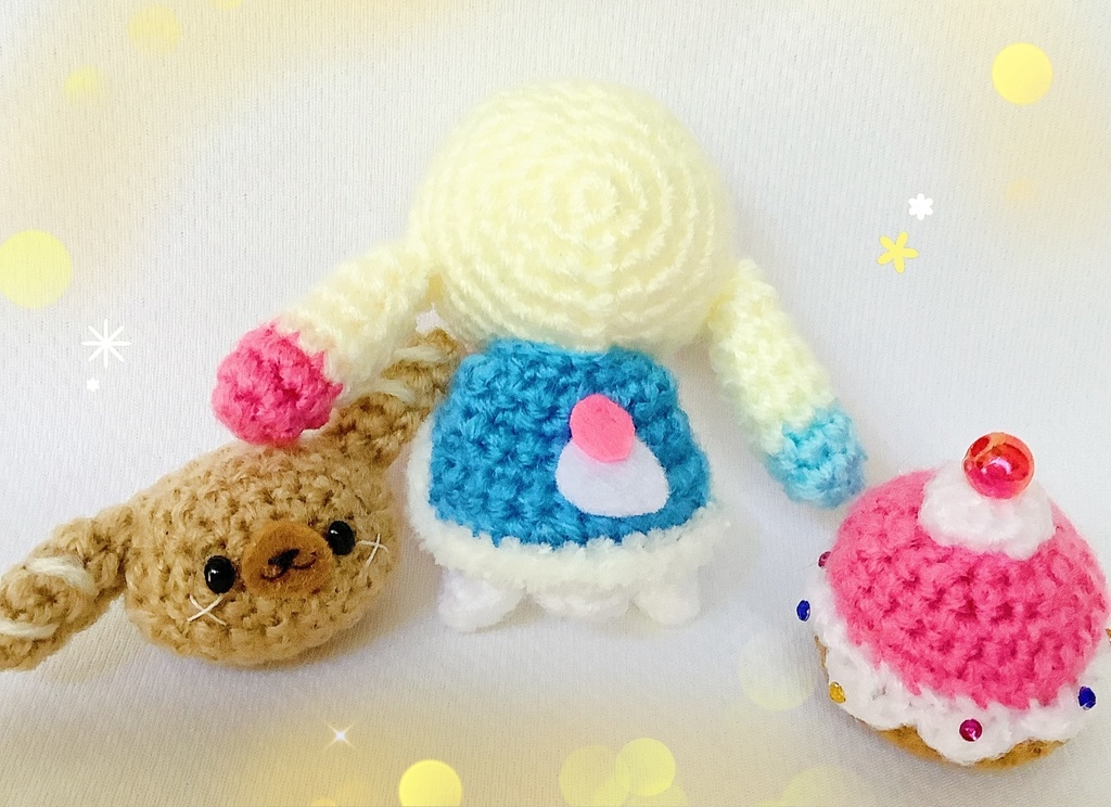 雪ミク2026のミクうさとユキネのあみぐるみ