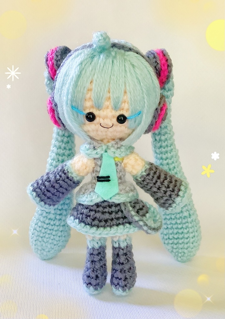 バースデー記念　初音ミクさんのあみぐるみ
