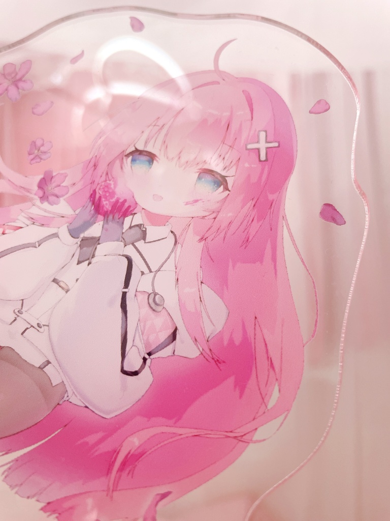 メイズ缶バッジ、アクスタ