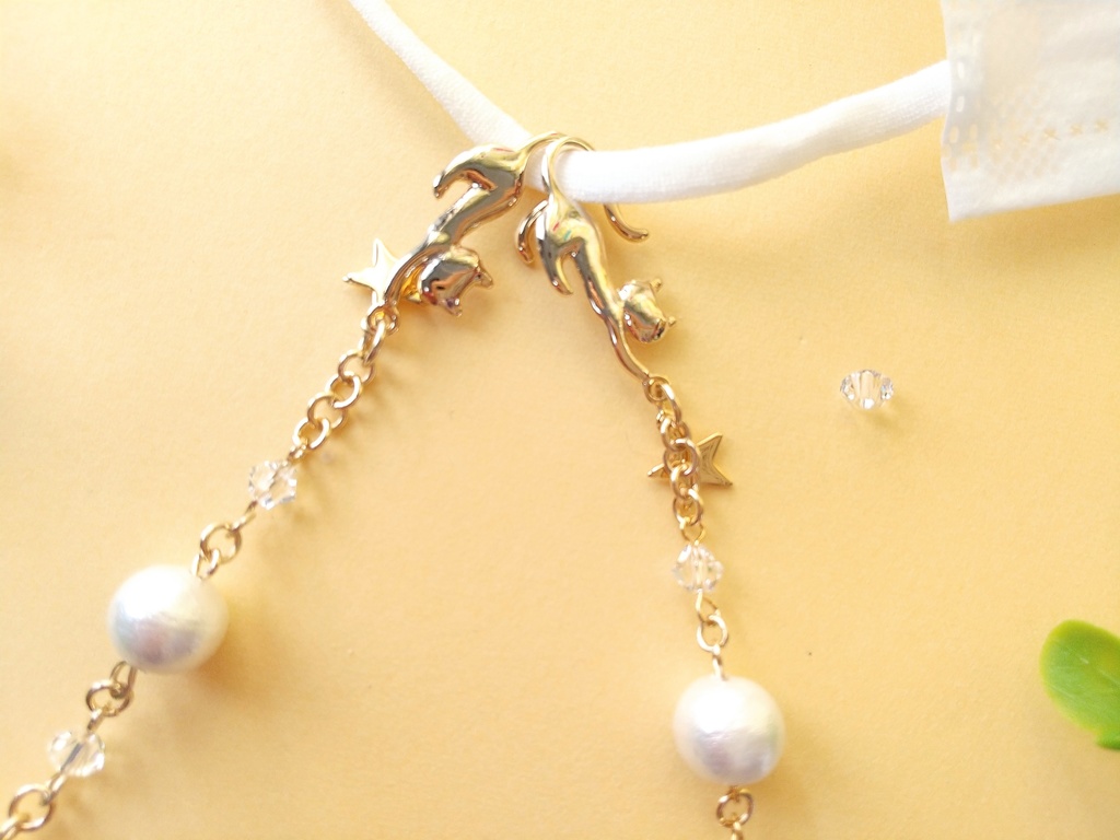 新作★ぶら下がりねこと星のマスクチェーン