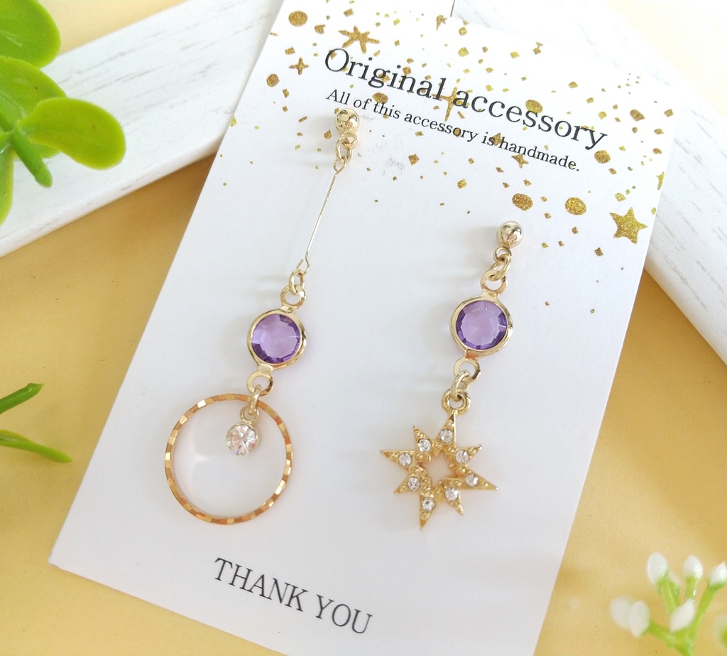 ゆらゆら揺れる星のピアス(イヤリング)