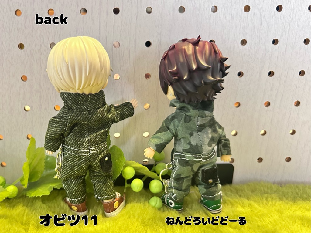 キーチャーム付きジャンプスーツ