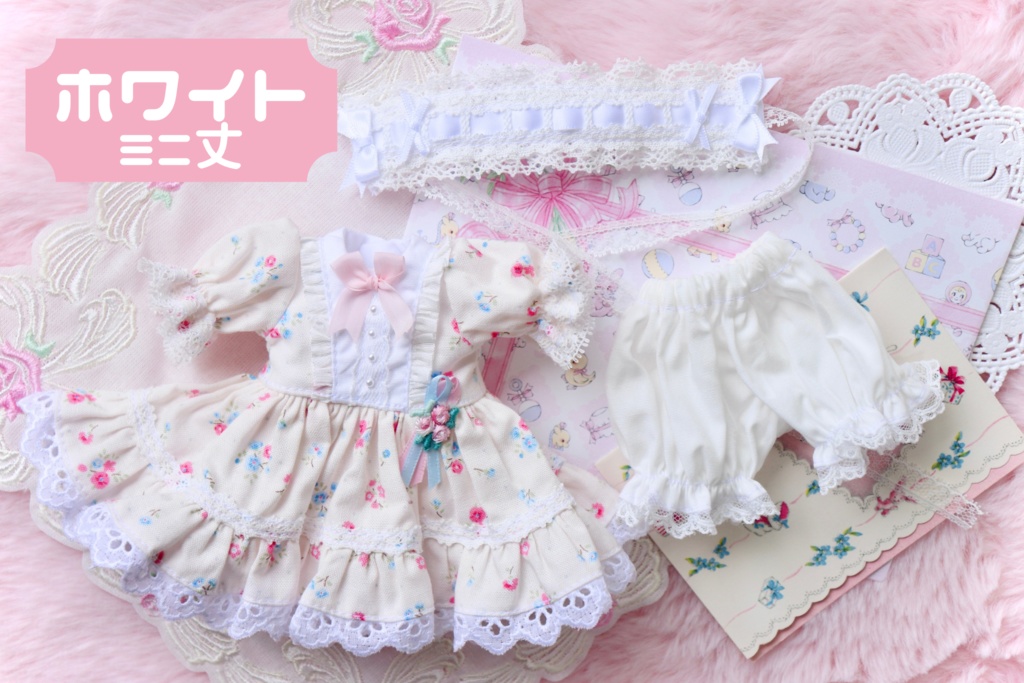 ちいさな花束ワンピ