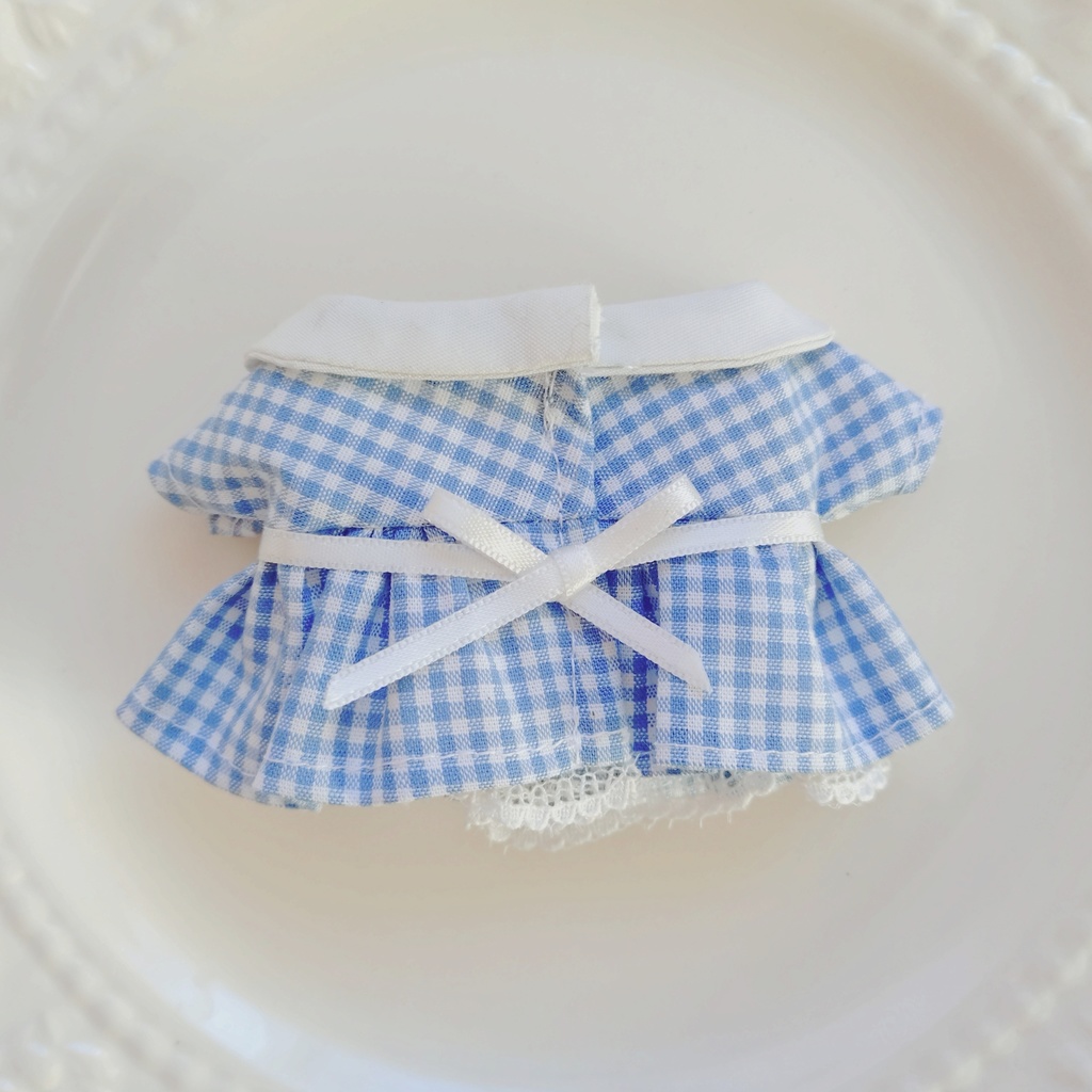 ネモフィラの刺繍ワンピース