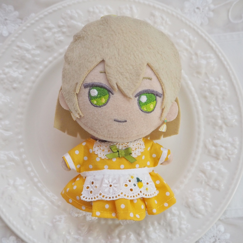 レモンの刺繍エプロンワンピース