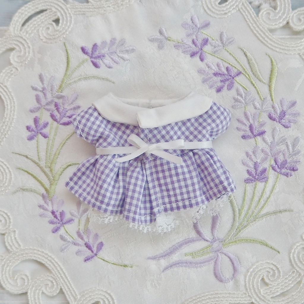 ラベンダーの刺繍ワンピース