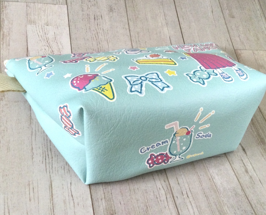 New 80‘s Fancy ポーチ(2色)