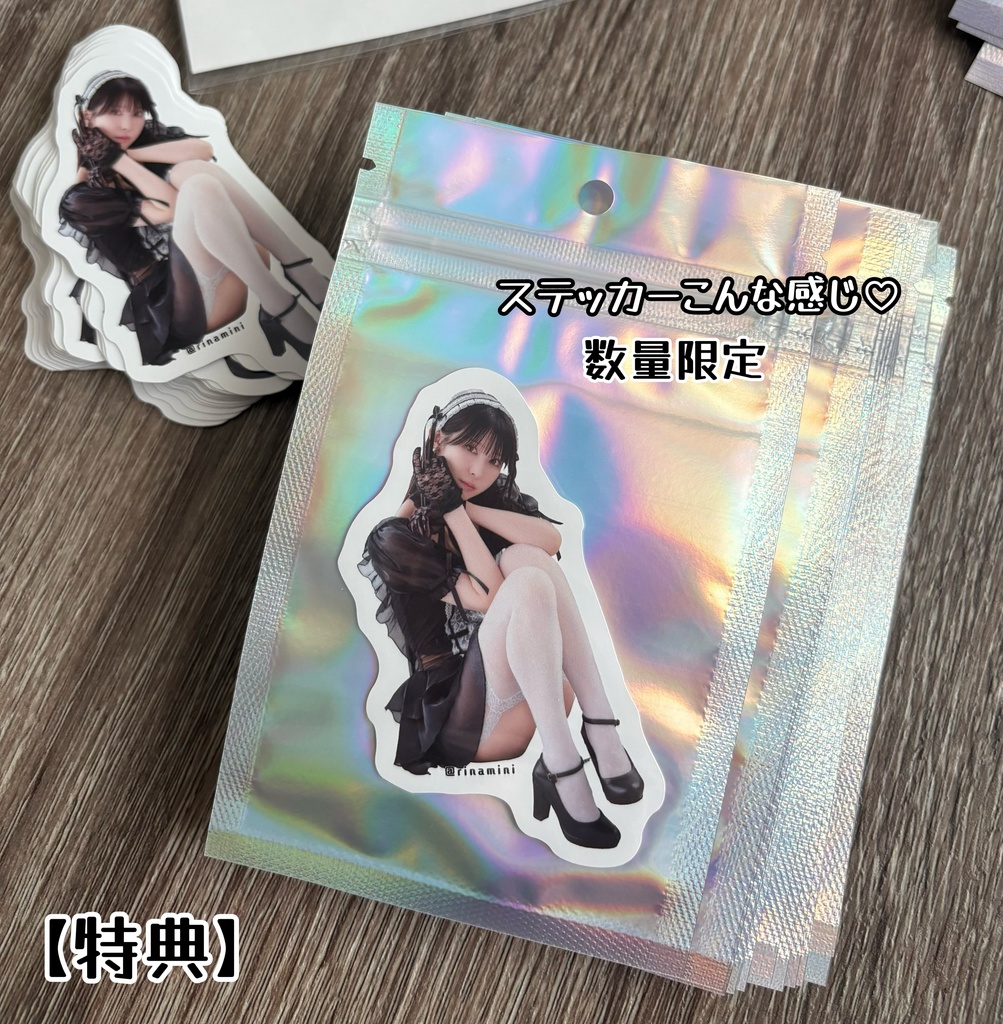 【残りわずか】🆕メイドアクリルキーホルダー🖤【特典】ステッカー付き