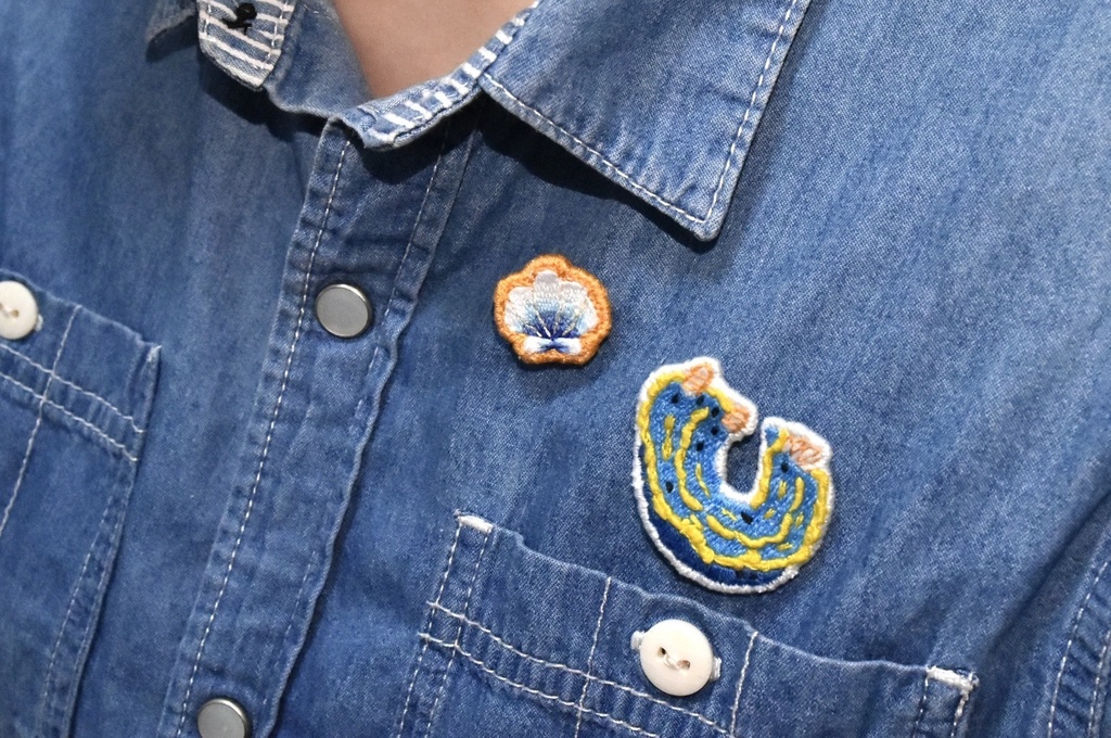 シェルブローチ(小さめ)