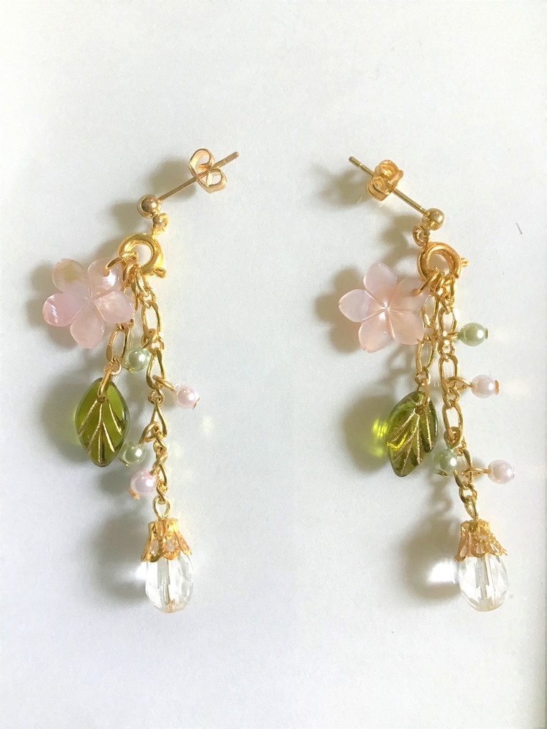 34 ピンクシェルの桜ピアス(サージカルステンレス)パーツ変更可