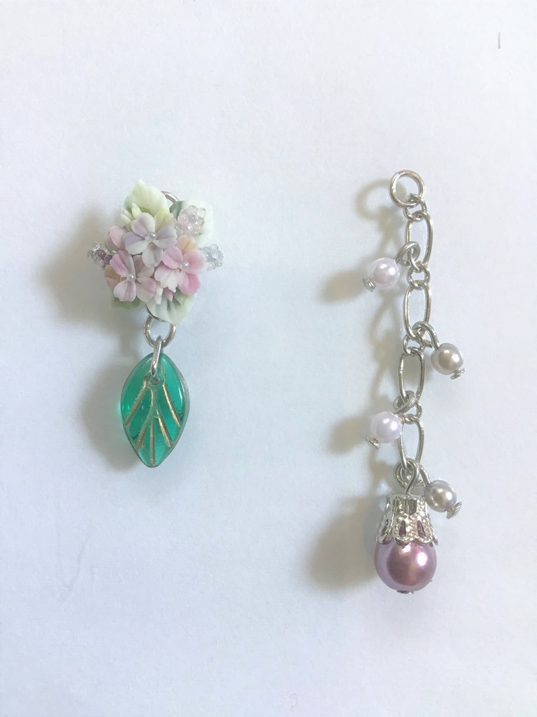 スミレブーケのネックレス(チャーム取り外し可)