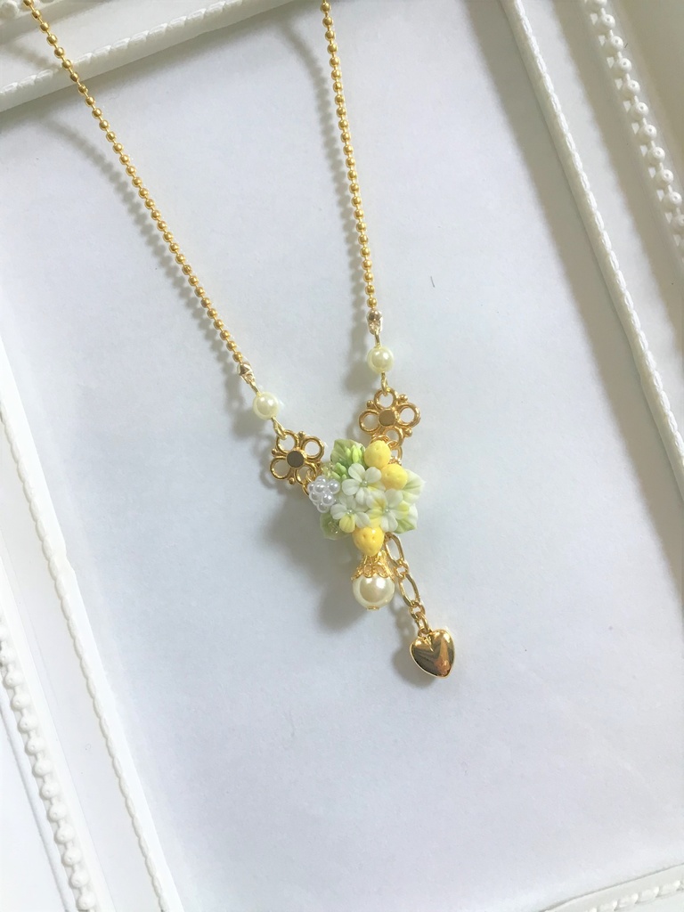 レモンブーケのネックレス
