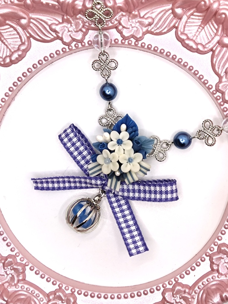 212 ブルーベリーブーケのネックレス（かごチャーム）