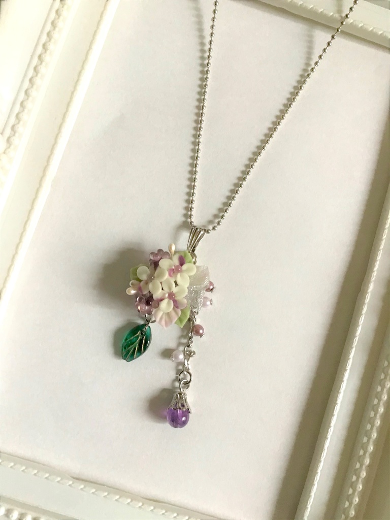 葡萄のブーケネックレス（チャーム取り外し可）