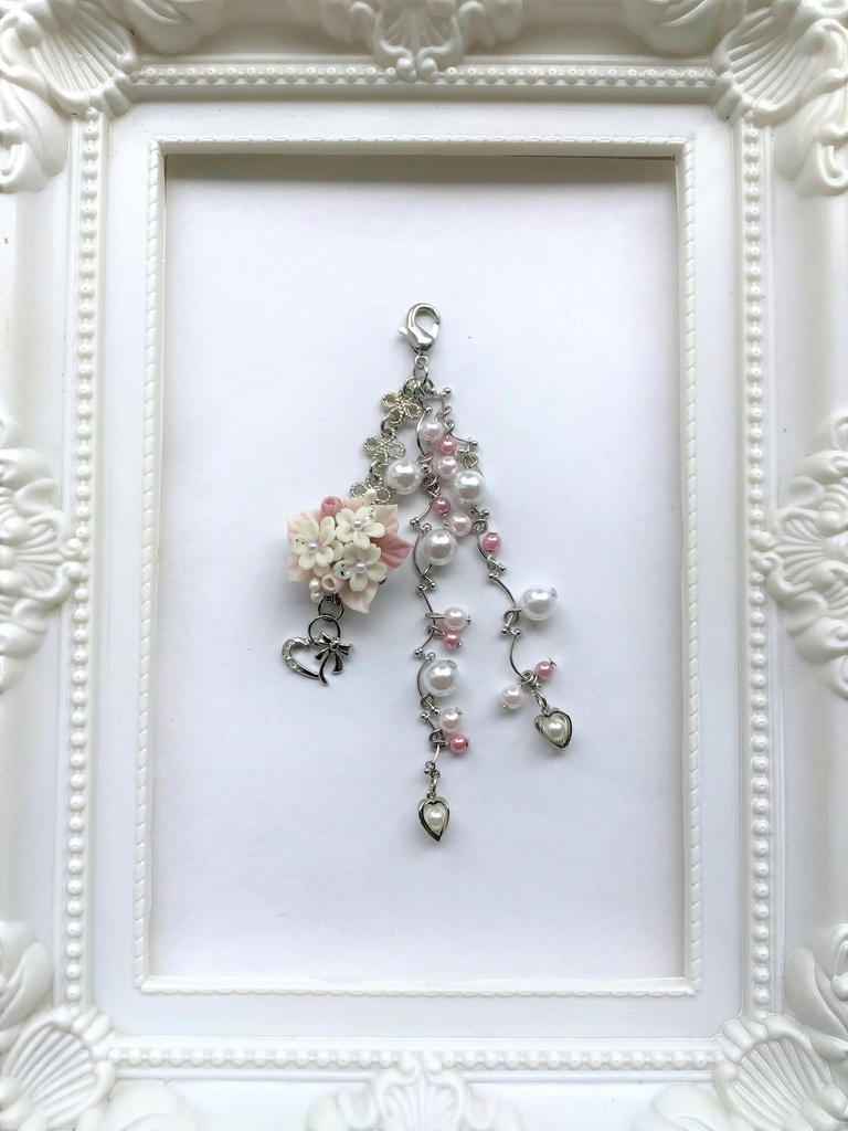 桜のブーケ3連ストラップ/イヤホンジャック/チャーム