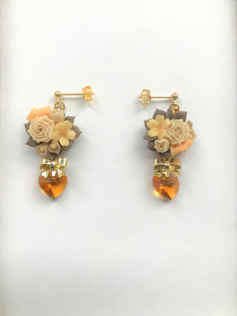 52 くすみイエローのバラと桜のブーケピアス(サージカルステンレス)パーツ変更可