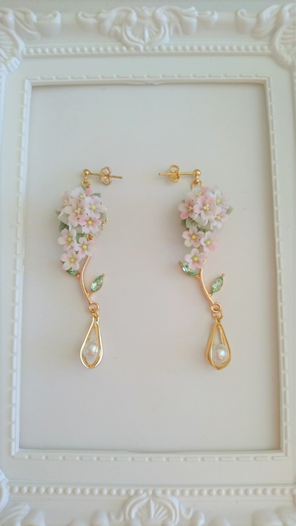 104 桜のキャスケードブーケピアス(サージカルステンレス)パーツ変更可