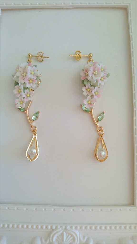 104 桜のキャスケードブーケピアス(サージカルステンレス)パーツ変更可