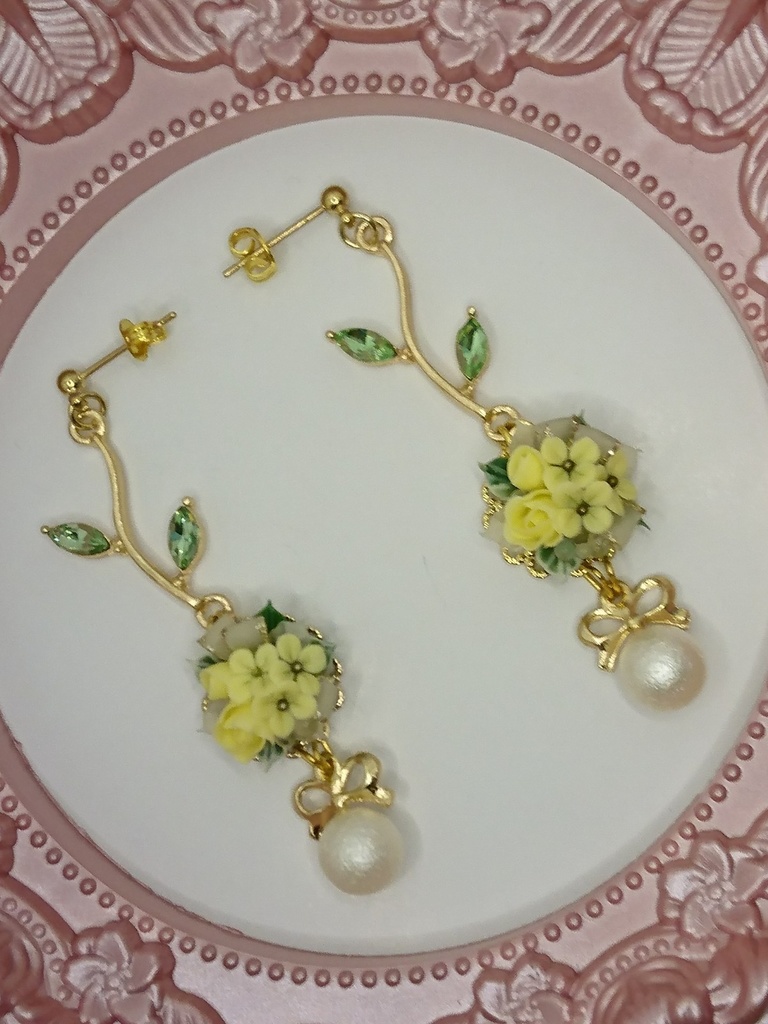 63 菜の花のブーケピアス(サージカルステンレス)パーツ変更可