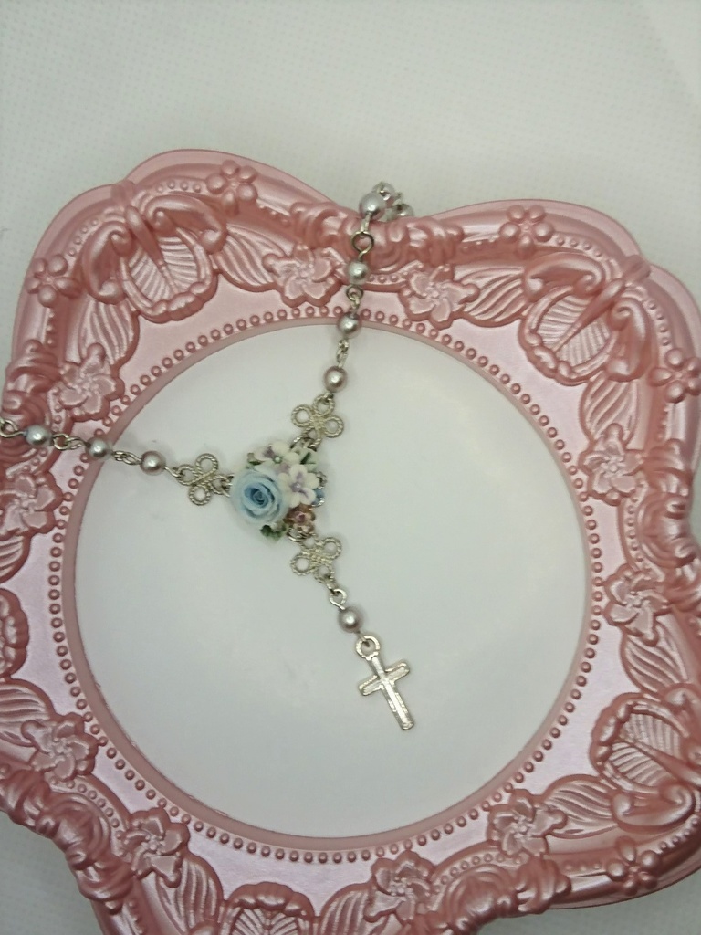 67 葡萄とバラのブーケミニロザリオネックレス