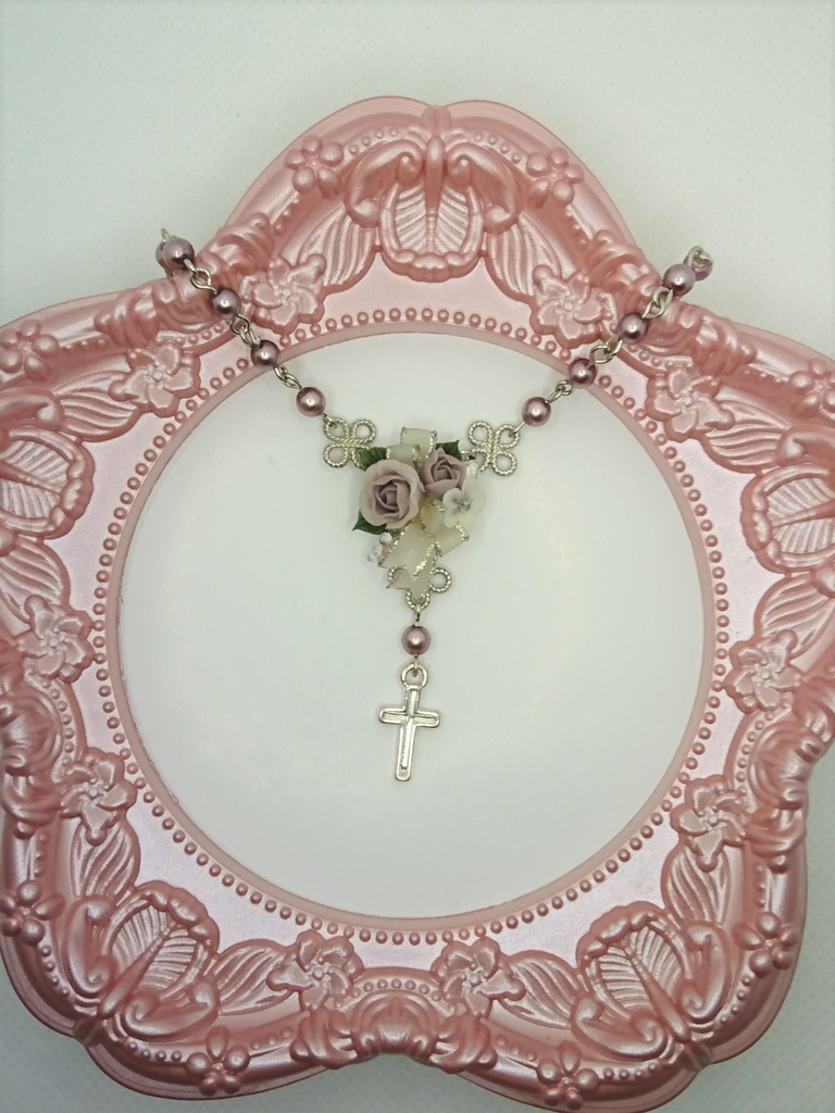 69 葡萄のリボンブーケミニロザリオネックレス