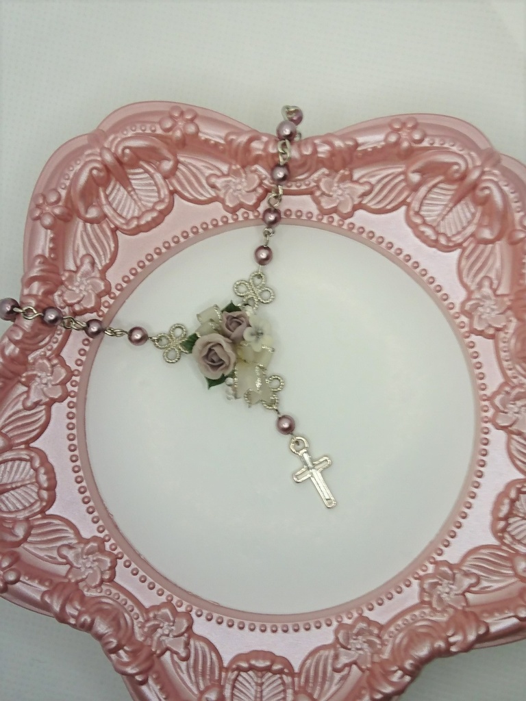 69 葡萄のリボンブーケミニロザリオネックレス