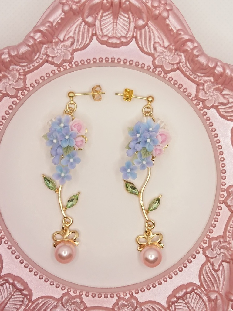 勿忘草とバラのブーケピアス/イヤリング/樹脂ノンホールピアス(再販不可)