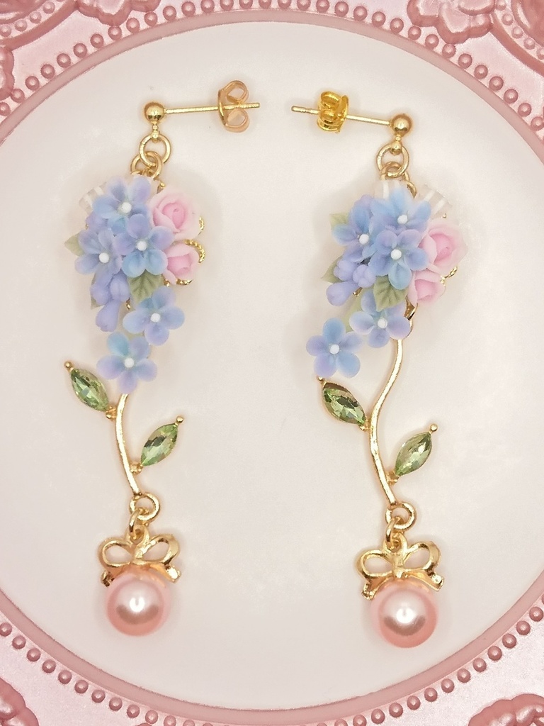 勿忘草とバラのブーケピアス/イヤリング/樹脂ノンホールピアス(再販不可)