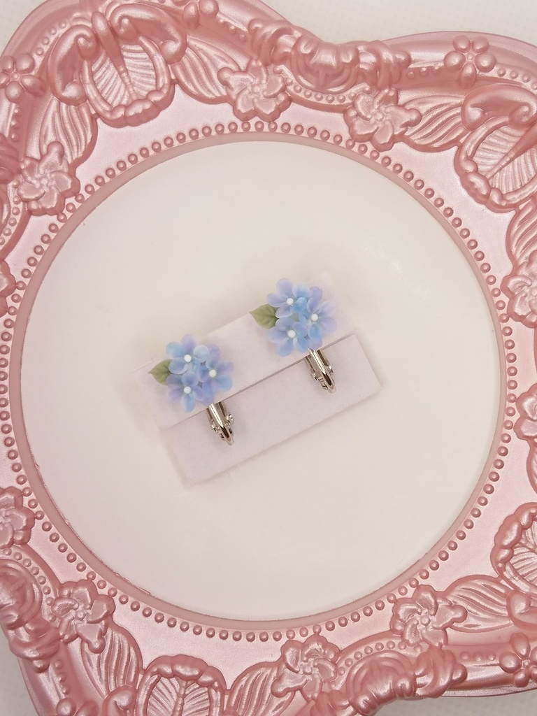 勿忘草のミニブーケイヤリング(再販不可)