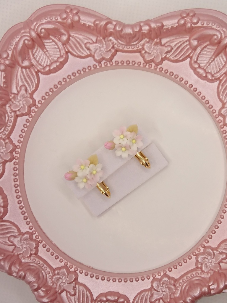 桜のミニブーケイヤリング