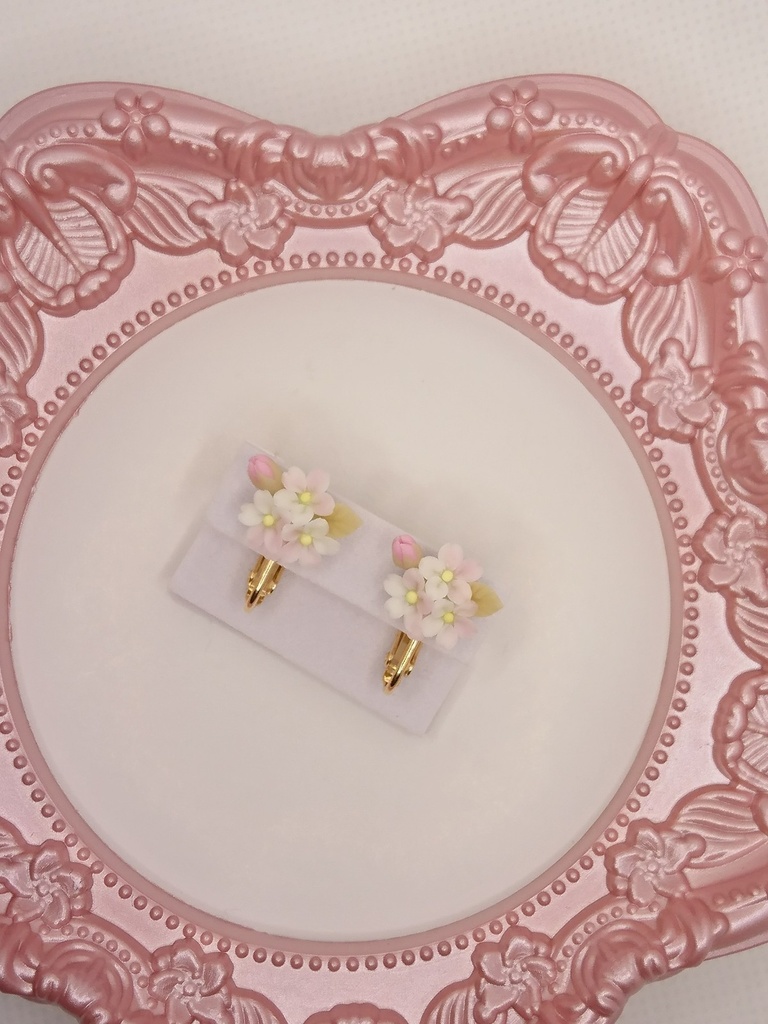 桜のミニブーケイヤリング