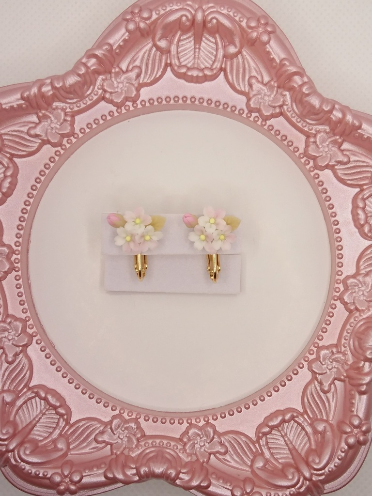 桜のミニブーケイヤリング