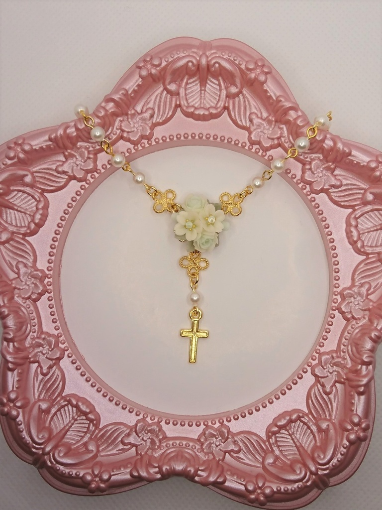 桜とバラのブーケミニロザリオネックレス
